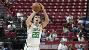 "Have I gone to shoot at three in the morning?" Hugo González, before his debut with the Celtics