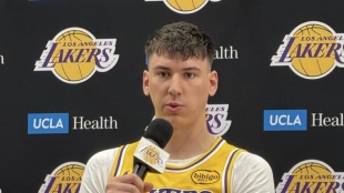Jake LaRavia, la ilusión de los Lakers: "Redick quiere que sea yo mismo, que juegue libre y haga lo que sé hacer"