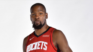 Kevin Durant, figura clave del mercado NBA 2025-26