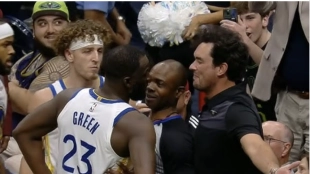 El último bochorno de Draymond Green con un fan en las gradas