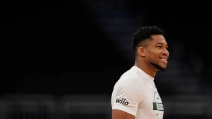 El grave riesgo al que se enfrentan los Bucks con Antetokounmpo
