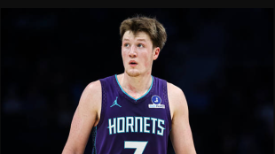 Kon Knueppel lidera el Rookie del Año NBA 2025/26. Foto: gettyimages