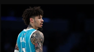 Estos son los 5 equipos que podrían pujar por LaMelo Ball