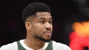 Rumores NBA: Giannis Antetokounmpo saldrá de los Bucks al 100%