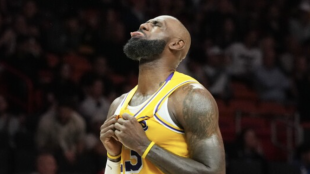 LeBron James, NBA legend: equals Robert Parish