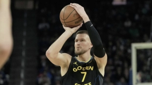 Horror en los Warriors: Porzingis seguirá de baja y Kerr rectifica tras hablar de su diagnóstico