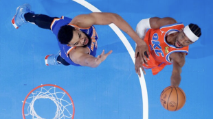 Shai Gilgeous-Alexander vs. New York Knicks.