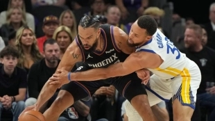 Unexpected Strike in the Play-In: Phoenix Eliminates Curry and Knocks Out the Warriors