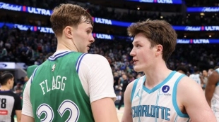 Cooper Flagg le gana la batalla del Rookie del Año a Kon Knueppel 