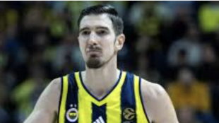 Nando de Colo anuncia su retirada al finalizar la temporada