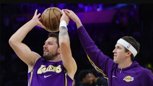 Doncic y Reaves actualizan sus expectativas de regreso con los Lakers en playoffs