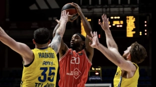 Victoria contundente del Hapoel en derbi israelí de la Euroliga