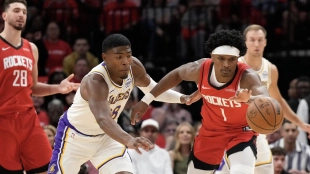 Playoffs NBA: Los Rockets se mantienen vivos ante los Lakers