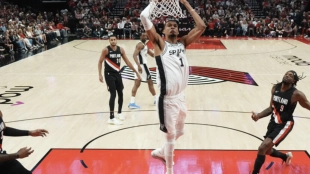 Wembanyama regresa, destroza a los Blazers y se queja del protocolo NBA