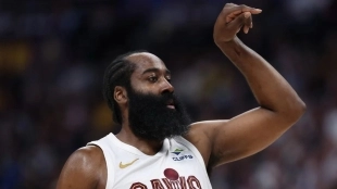 Playoffs NBA 2026: Harden y los Cavs dejan a los Pistons contra las cuerdas