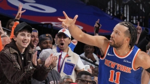 Embiid vuelve, pero los Knicks arrasan y los Sixers están al borde del KO