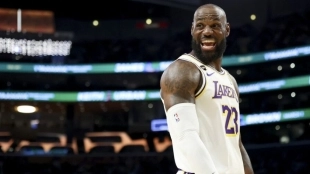 Rumores NBA: Los 3 jugadores que saldrán de los Lakers este verano